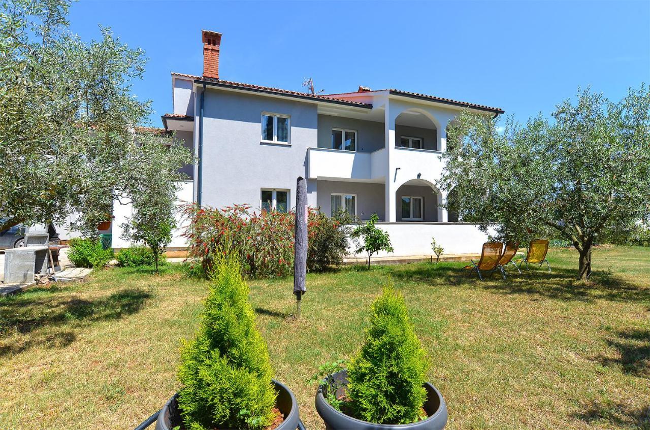 Apartments Elizabeta 1701 Fažana Exterior foto
