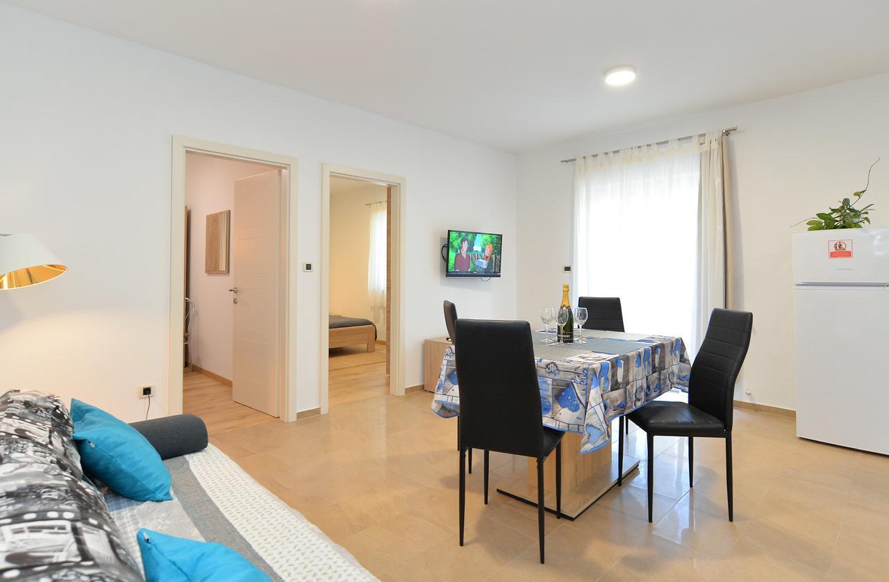 Apartments Elizabeta 1701 Fažana Exterior foto