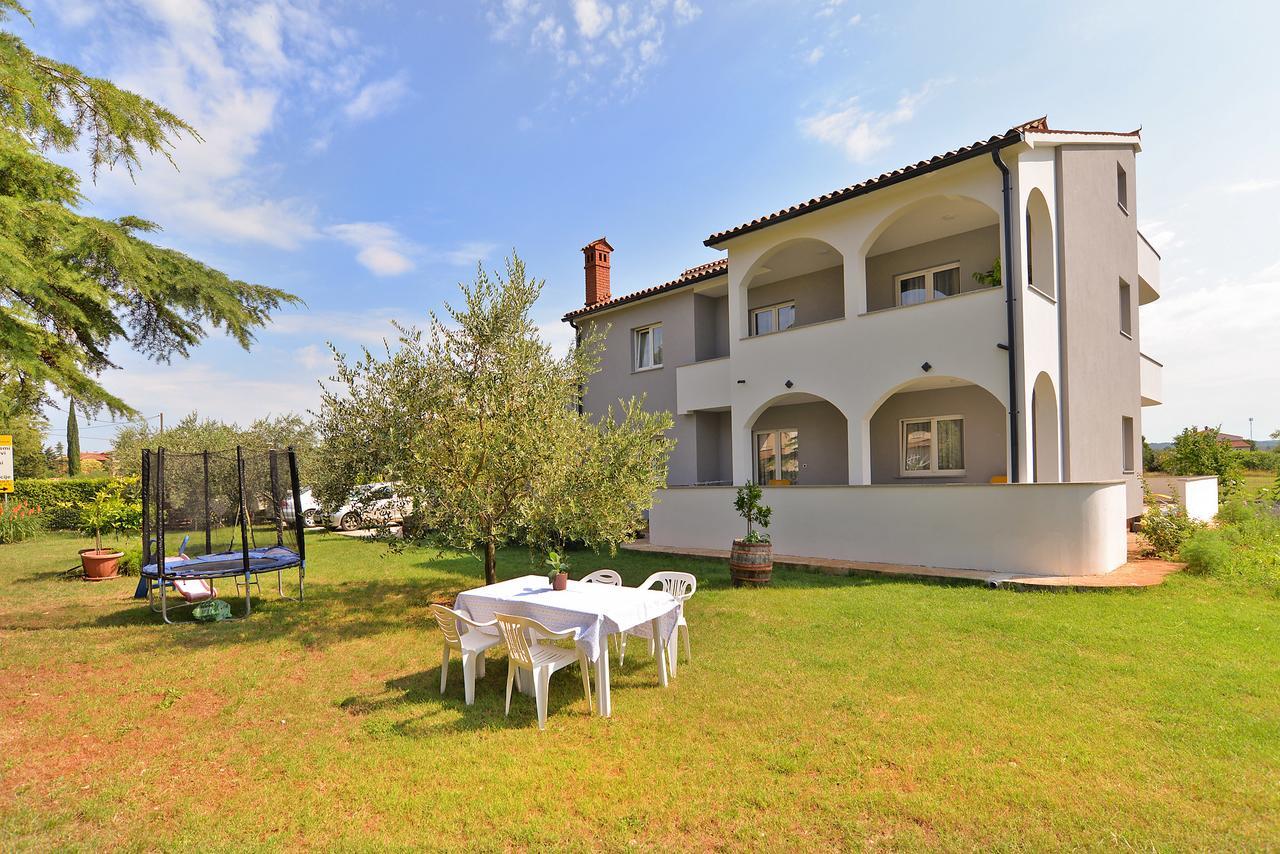Apartments Elizabeta 1701 Fažana Exterior foto